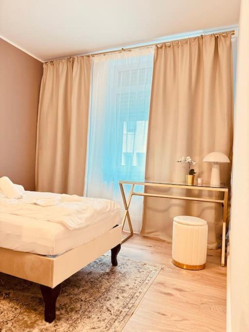 3 Raum City-Apartment - 5Min Zum Hbf Grupello-1 ดุสเซลดอร์ฟ ภายนอก รูปภาพ